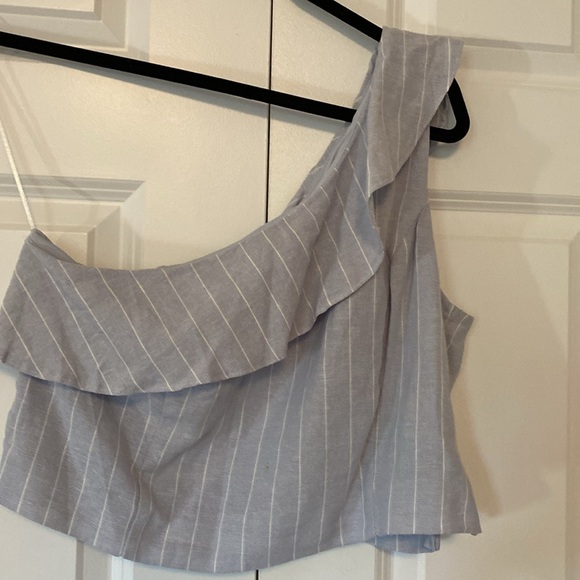 Women’s top - Picture 2 of 2